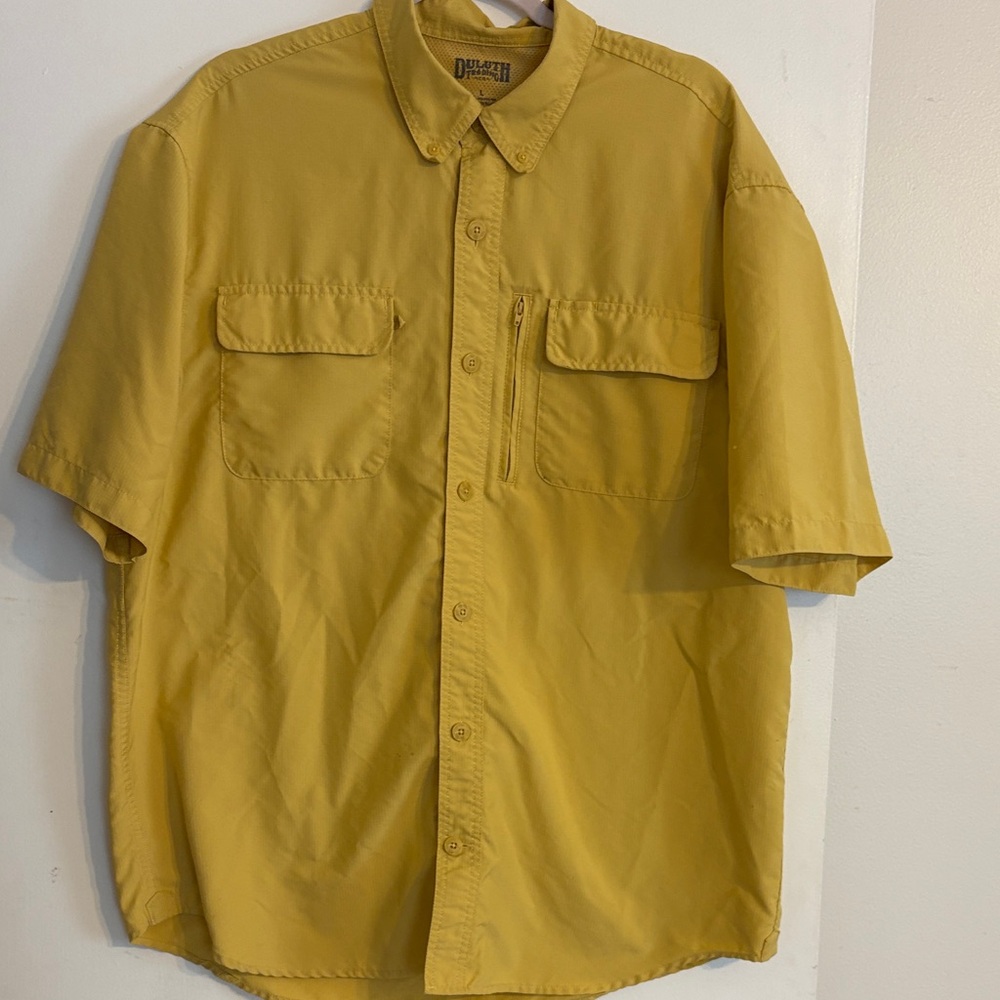 Duluth Trading Co Short-Sleeve Yellow Button-Down Fishing Shirt. Size L